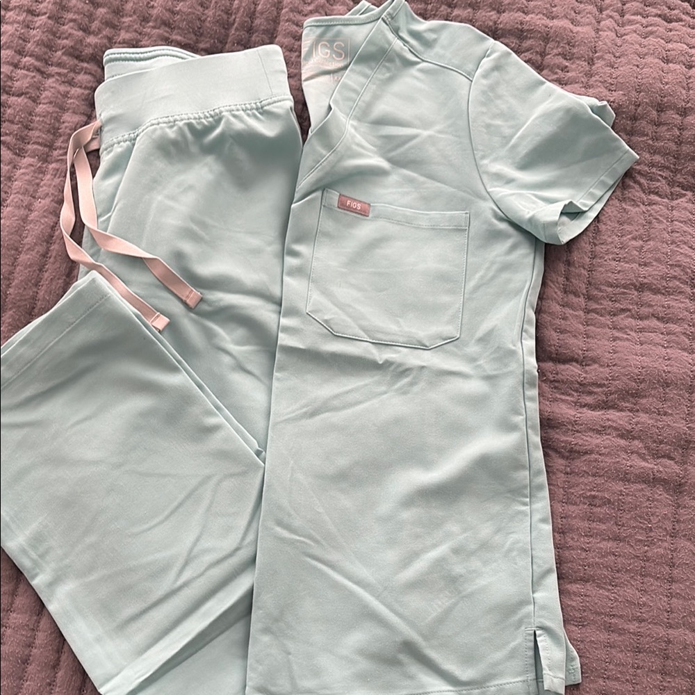 FIGS Sea Glass Green Scrub Set